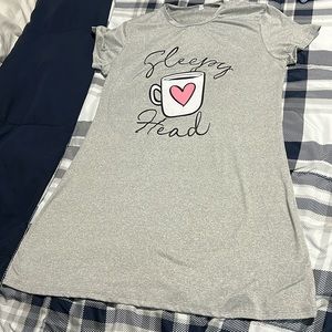 Night dress size Medium Mug with heart print says sleepy head